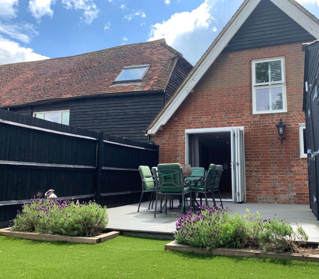 クランリーThe Barn Houseアパートメント エクステリア 写真